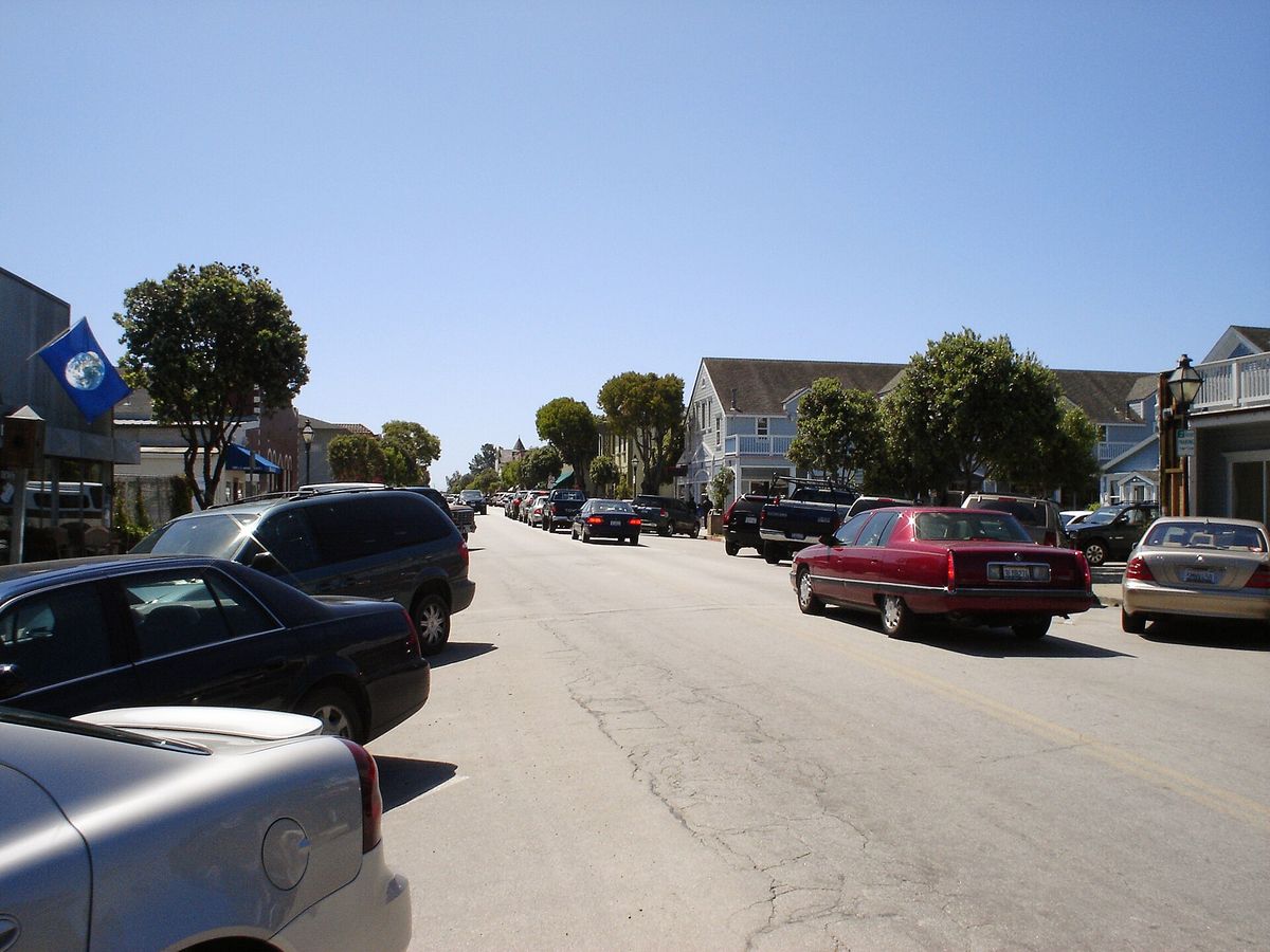 Main Street in downtown Half Moon Bay